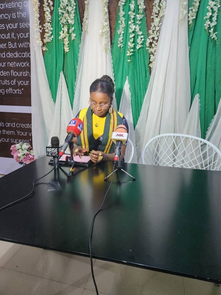 E5e6b4c8 4d3f 4b9d B81f Cebdb59c5d78 1