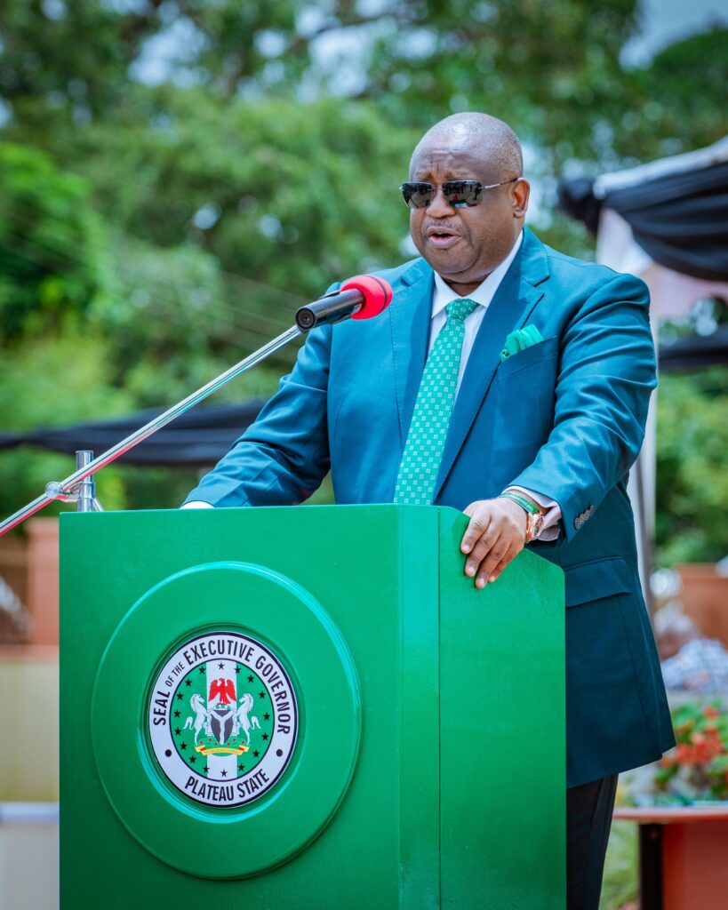 57b15f4e Eea4 4534 Ba47 Cc0c9ec6d38d 1 819x1024