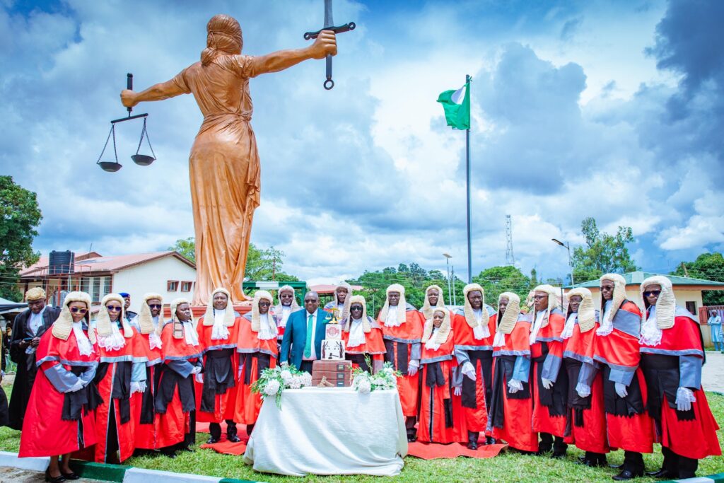 eb58ca8c da23 4cc4 bcd8 be264dc1f9f5.jpg