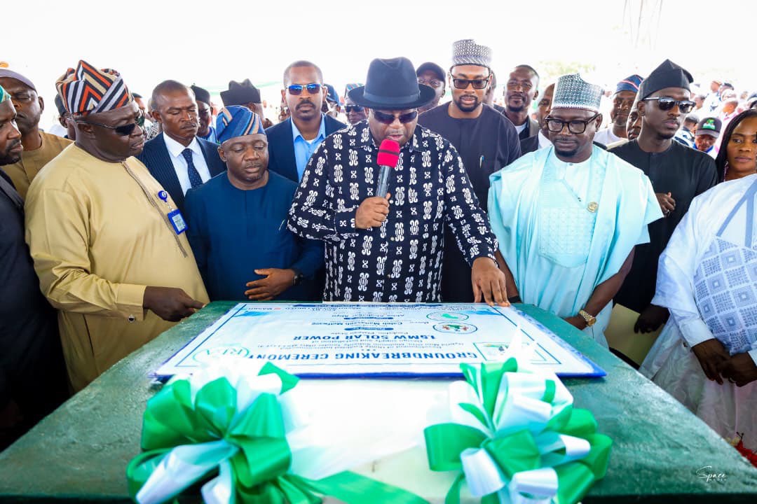 Governor Mutfwang launches 1.5MW solar mini-grid to boost power supply in Pankshin